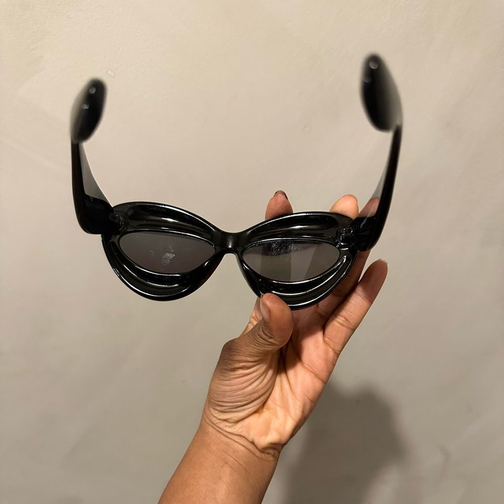 Sunglasses   - Picture 6 of 6